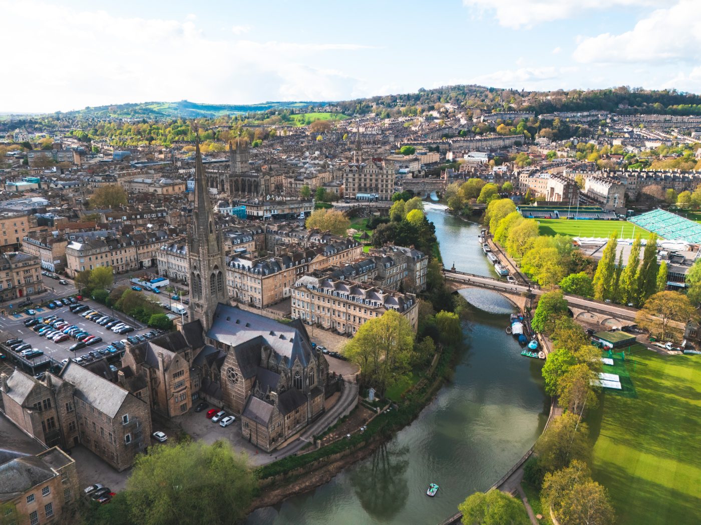 Dronefoto av den historiske byen Bath i Storbritannia.